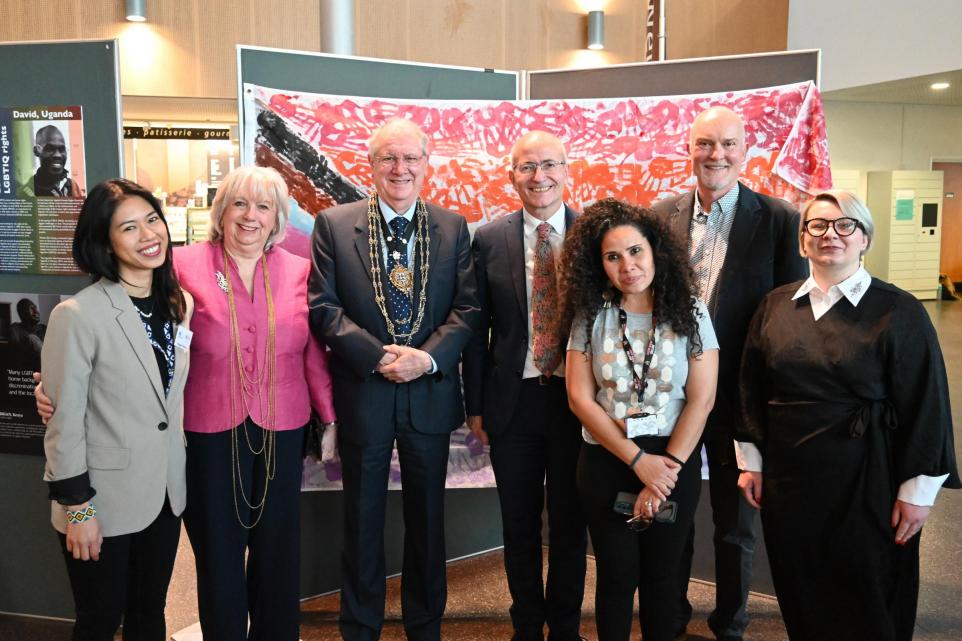 Meggie (Human Rights Defender ), Lady Mayoress - Lynda Carr, Lord Mayor of York - Councillor David Carr, Vice-Chancellor Charlie Jeffery, Abigail ((Human Rights Defender) Paul Gready, Director of the CAHR