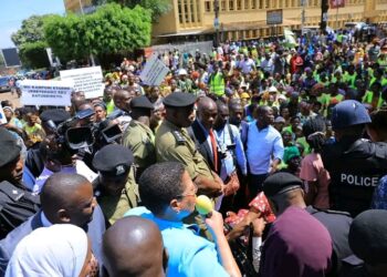 Abakozi Ba KCCA Balumbye Palamenti, Babanja Musaala