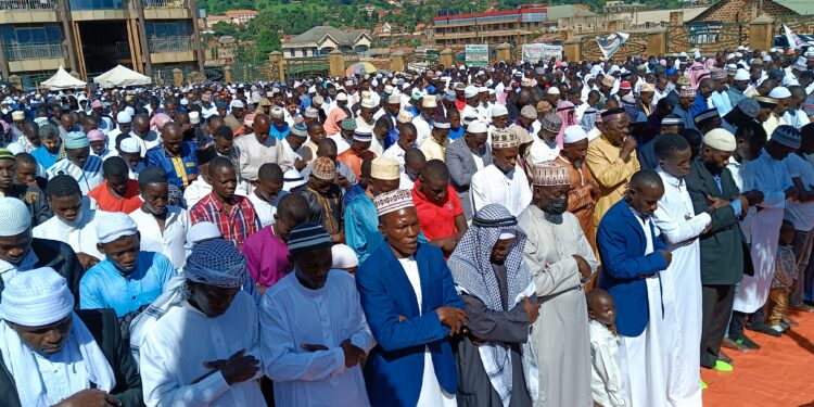 Bannabyabufuzi Baganiddwa Okwogera Kumuzikiti e Mukono