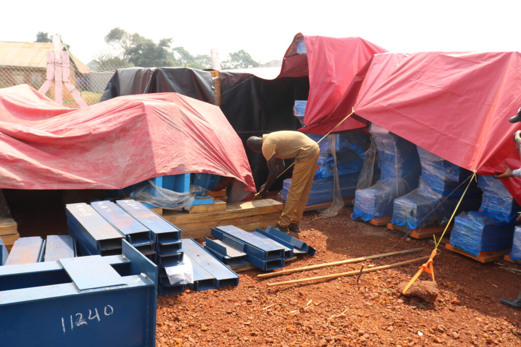 Equipment secured for setting up a mill