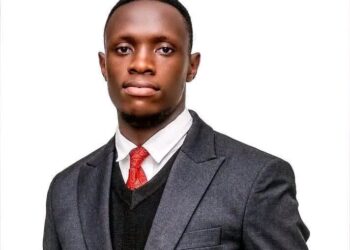 Makerere Guild President Refuses to Apologize over Photo with Museveni