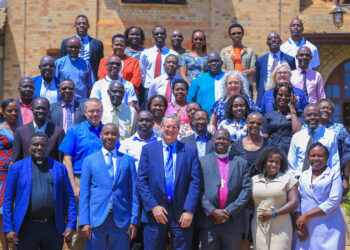 Dr Philip Ryken, President of Wheaton College in Illinois, USA posing for a photo with UCU Vice Chancellor, Chairperson of the UCU Council and other scholars.
