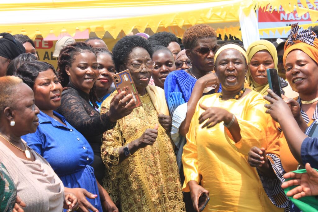 Kadaga and supporters posing for a photo at Mukono.