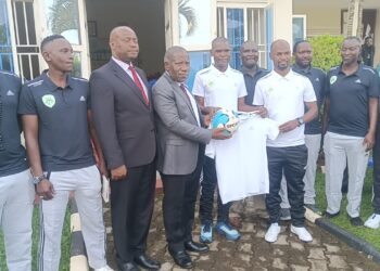 Kyaggwe County Chief (Ssekiboobo), Vicent Matovu Bintubizibu with new New Technical Team